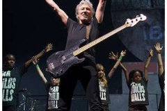 roger_waters_the_wall_bercy_30mai2011_img_3484-thb
