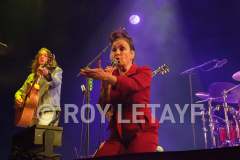 Catherine-Ringer-chante-Les-Rita-Mitsouko-Grand-Gaou-Ferstival-01-08-2021-GuitareTV-15