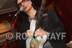 steve-vai_guitaretv_5233