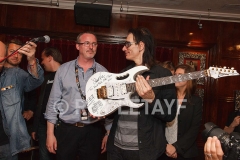 steve-vai_guitaretv_5369